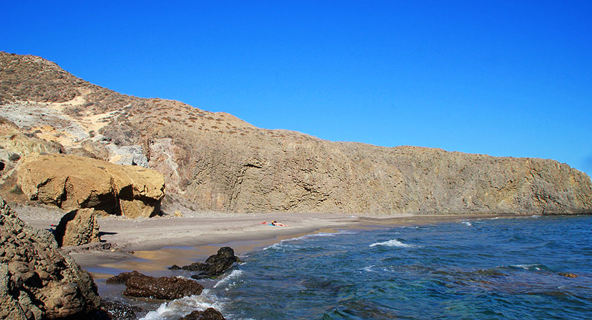 Playa nudista Barronal Cabo Gata