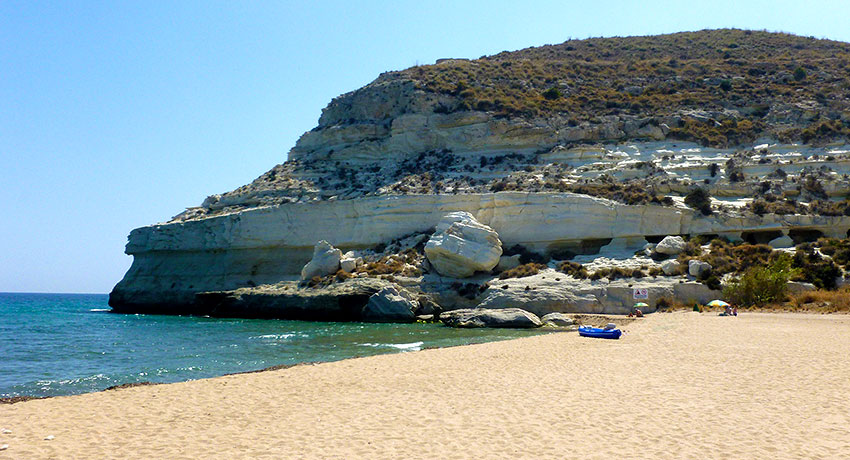 Playa Agua Amarga Cuevas Cabo Gata Almeria