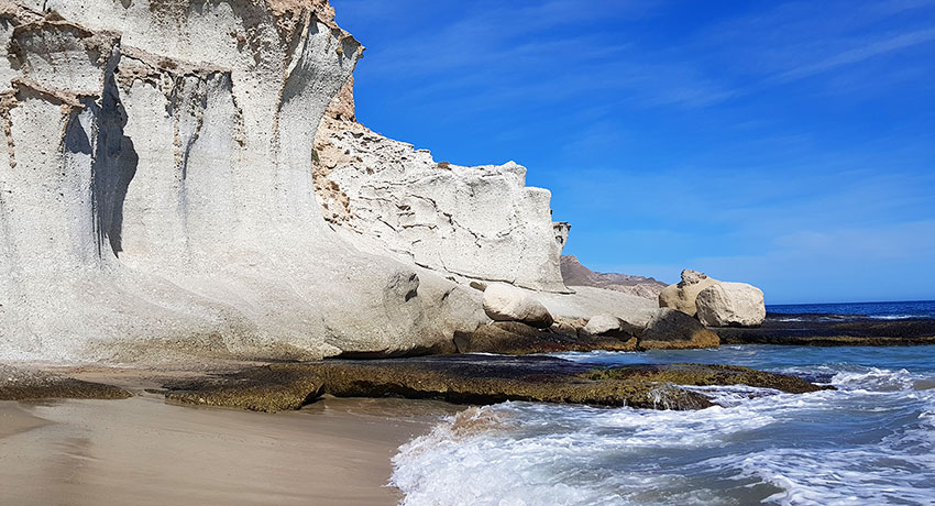 Cala Enmedio ▷ Playas del parque natural Cabo de Gata